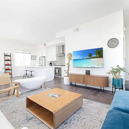Walk To Balboa Park And Little Italy Lux Townhome